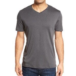 Robert Barakett V neck T-shirt